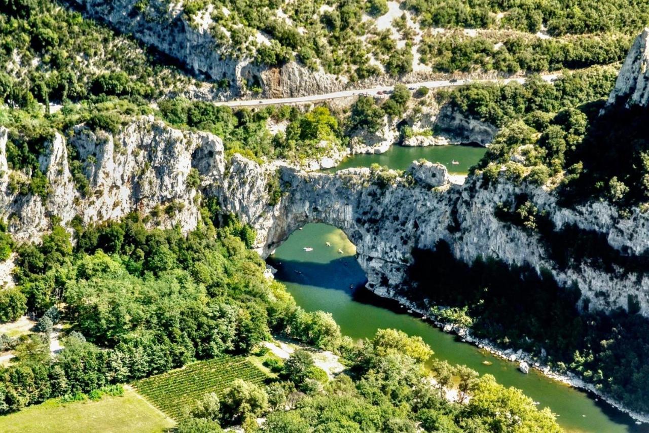 Hebergements Des Posas Sampzon Kültér fotó